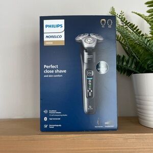 Philips Norelco Shaver i9000, Wet & Dry Electric Shaver, Dark Slate